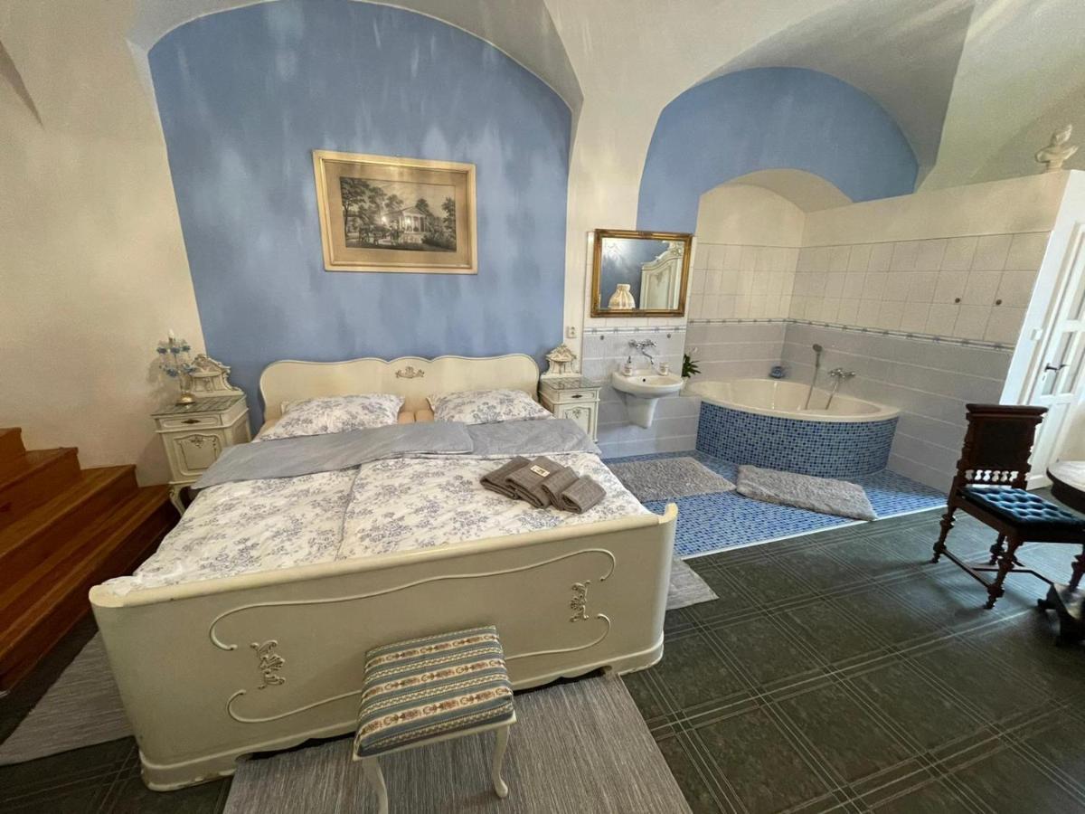 Dvouluzkovy Pokoj Blue Grace Na Zamku Česká Kamenice Exterior foto